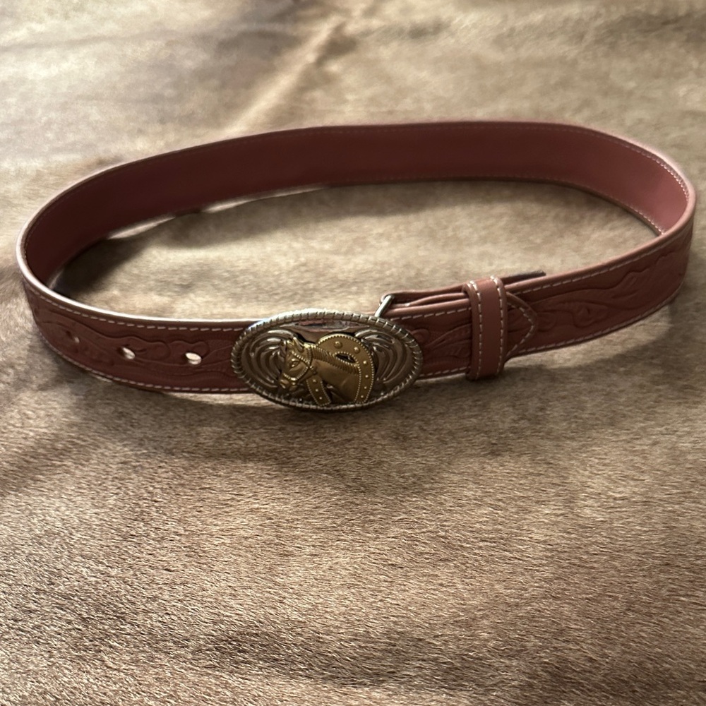 Nocona girl’s leather belt with buckle